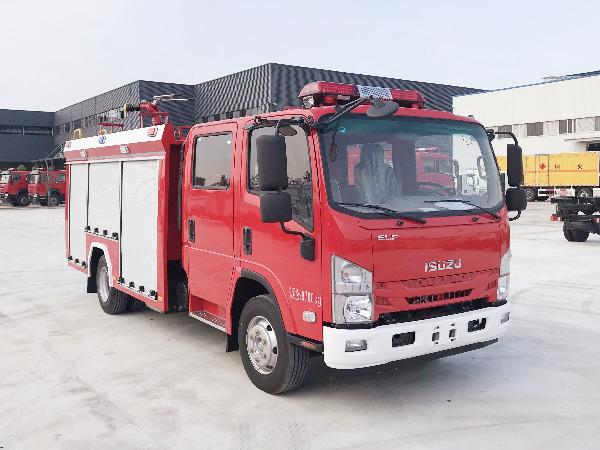 慶鈴3.5噸水罐消防車